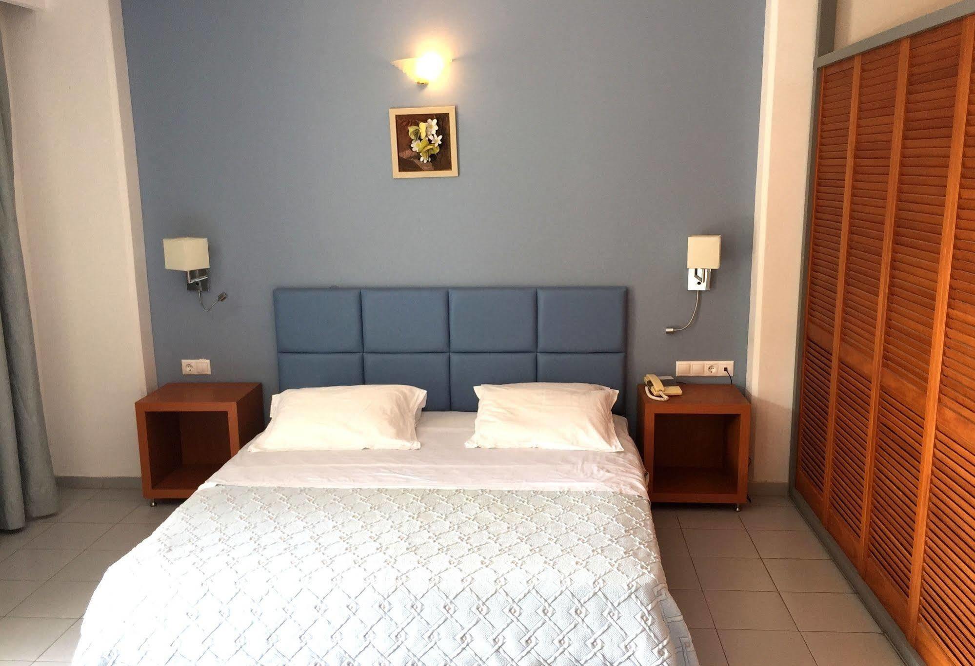 Caravel Hotel Apartments Ixia  Esterno foto